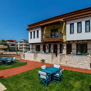https://armenos-villas.hotelschalkidiki.net